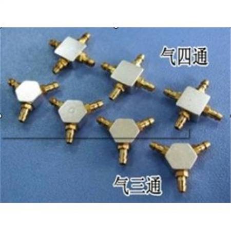  HY011-00904  白色气四通